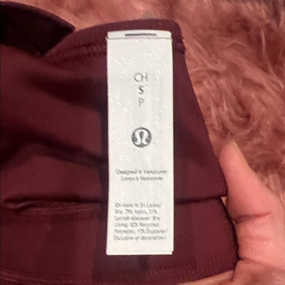 Lululemon Nulu Ribbed Scoopneck Bra light support Burgundy - Picture 5 of 5